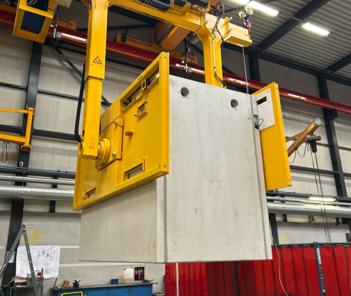 Hijsmiddel, traverse, bouw materialen