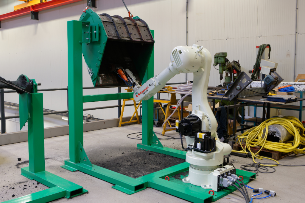 Test van robot in eigen productie FAT in hattemerbroek