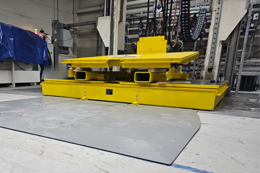 Schuiflade machine installatie, apparatenbouw engineering en productie en inbedrijfstelling