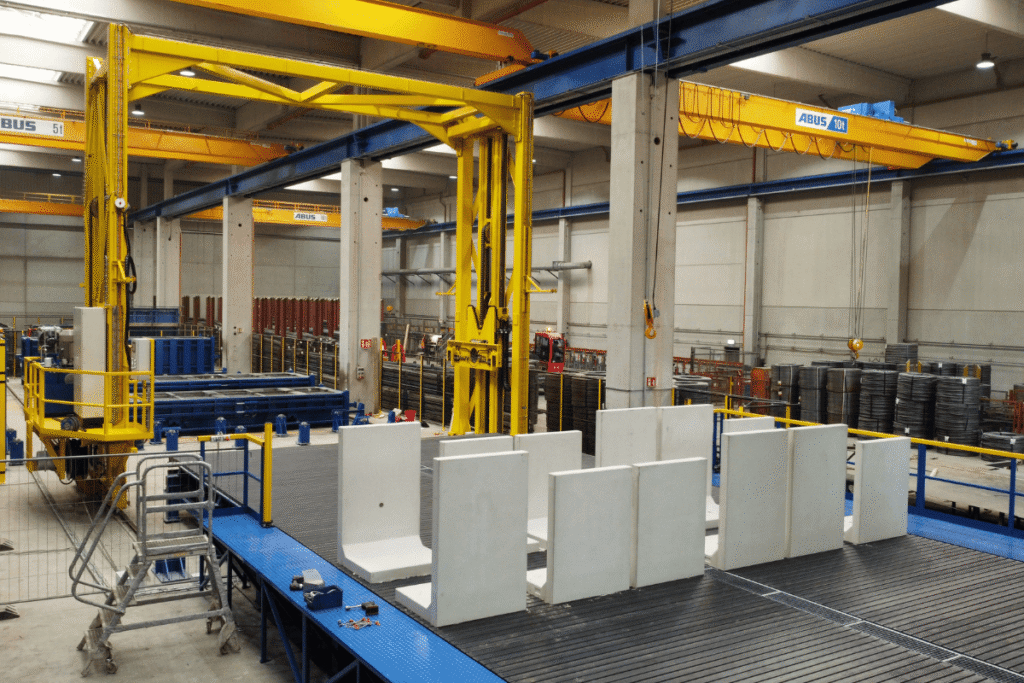 Prefab betonfabriek keerwandmallen - Automatisering productielijn