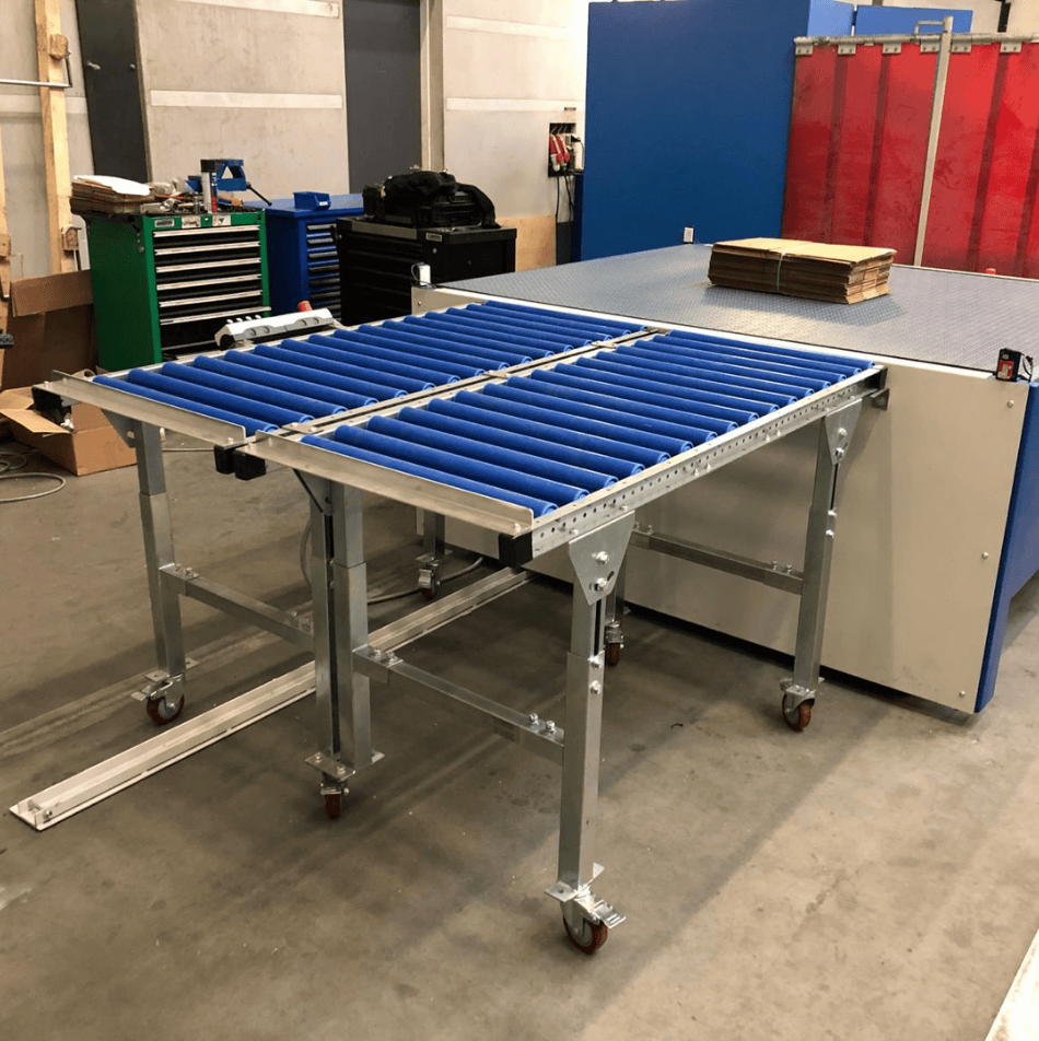 Tweerichting transportband, convoyer met dwarstransport, transport logistiek proces productiefabriek